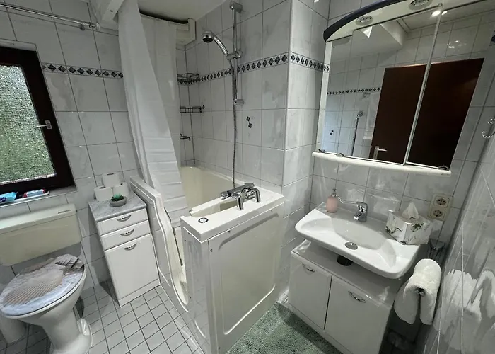 홈스테이 Schoenes, Friedliches Zimmer 아우크스부르크